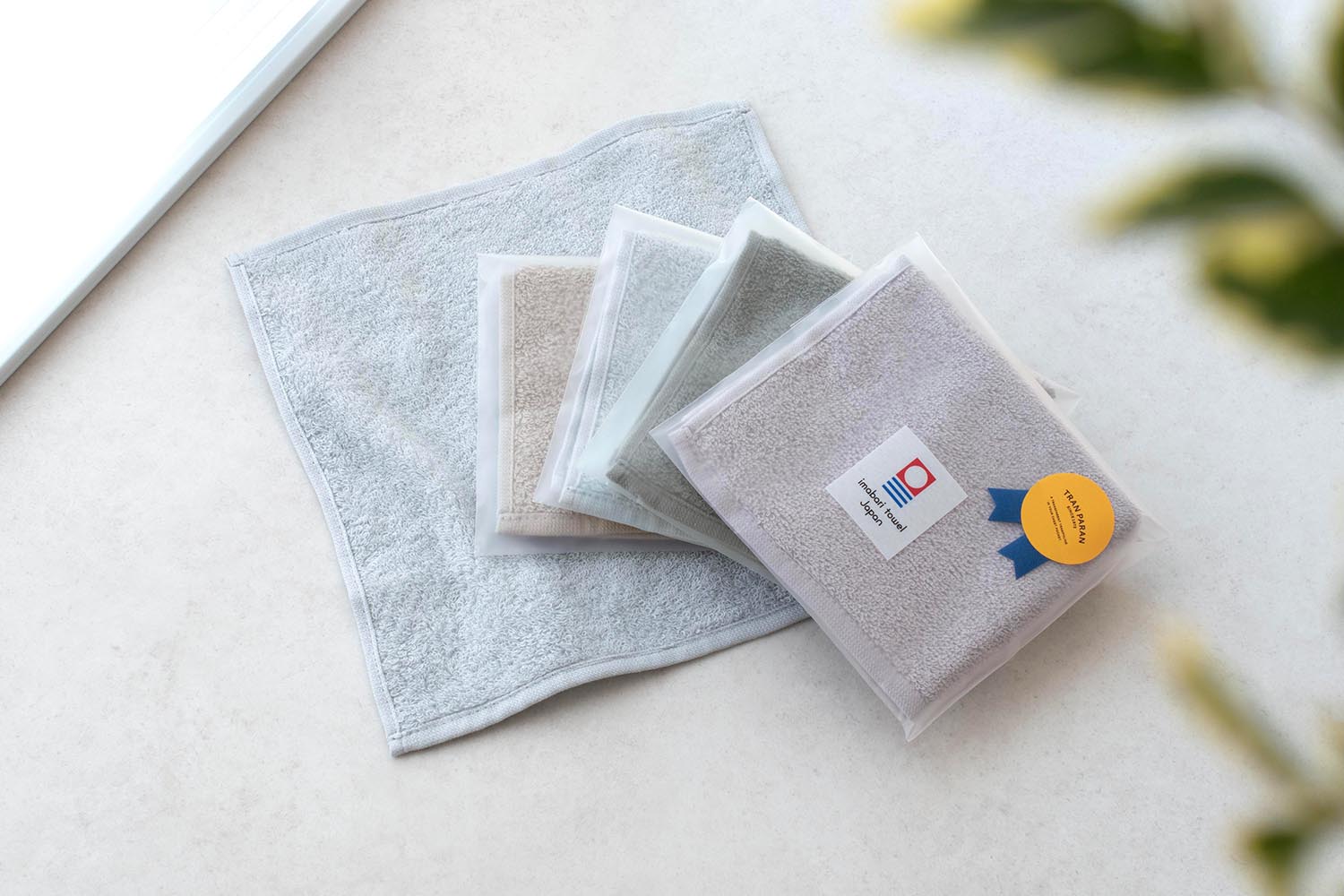 個包装されたハンカチタオルギフト