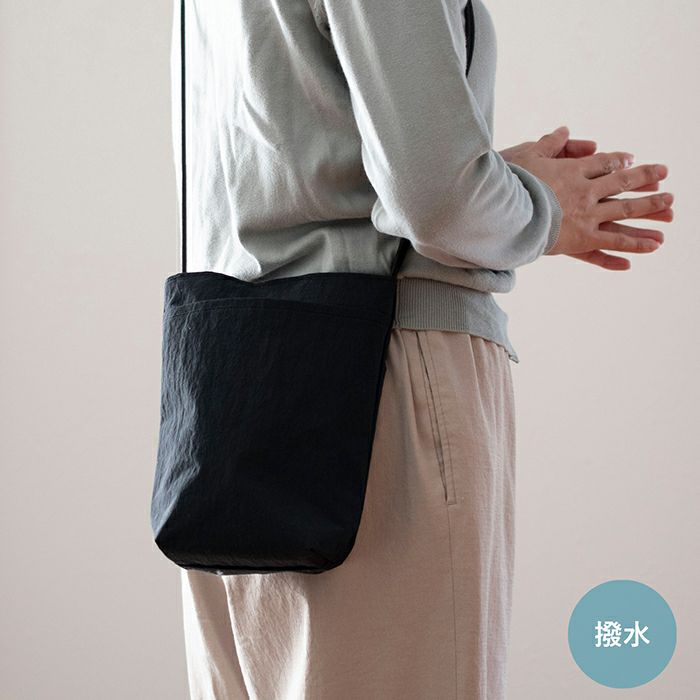 近場へのお買い物やサブバッグとしてちょうどいいショルダーバッグ